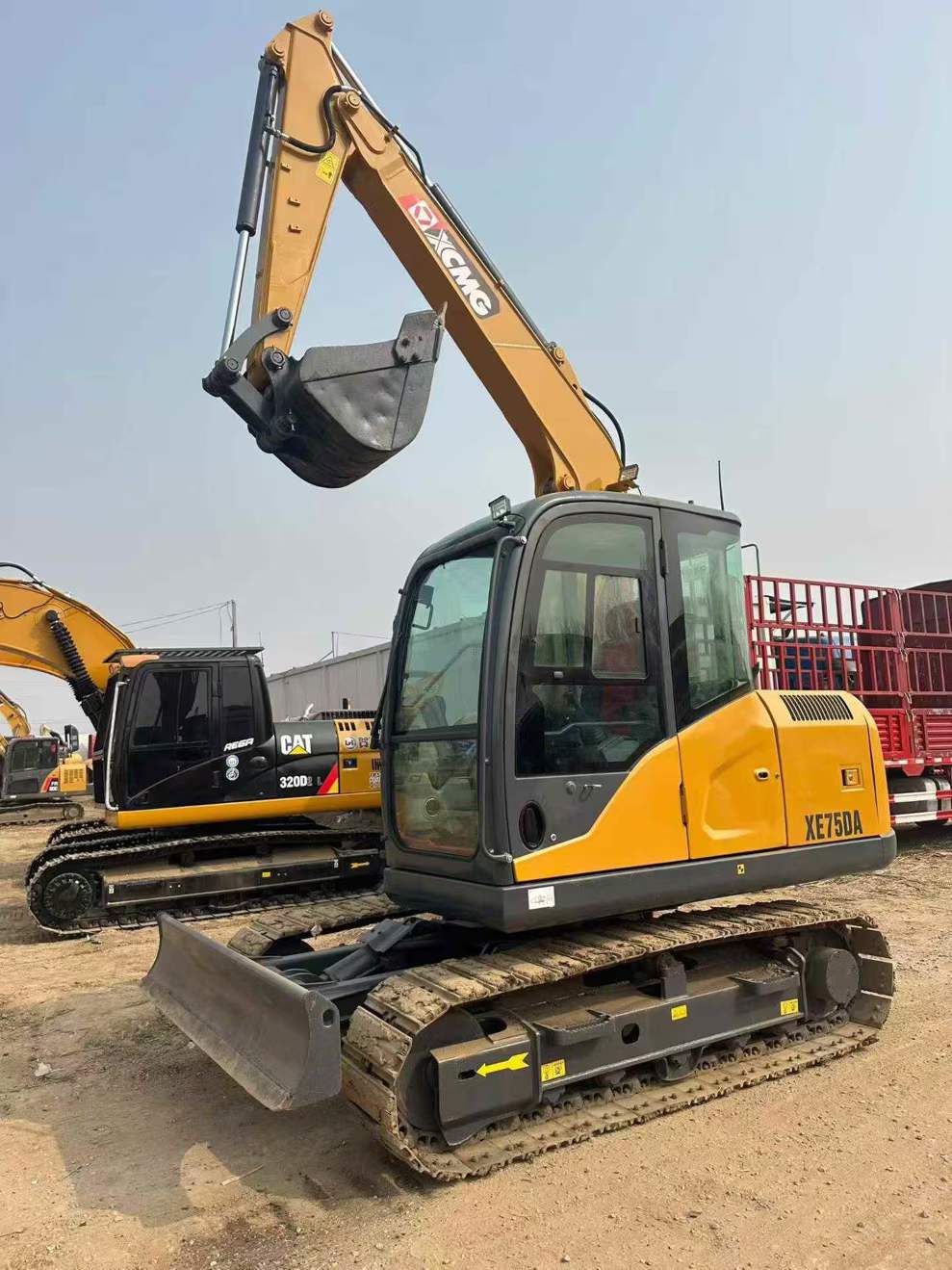 Buy XCMG XE75DA Used Excavator / 9