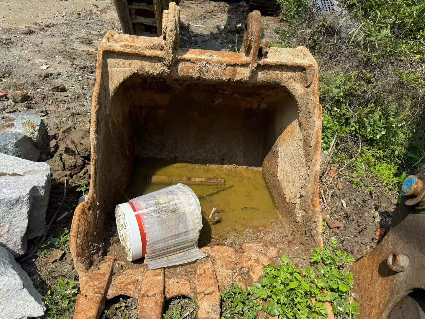 Buy Hyundai R215-7C Used Excavator / 3