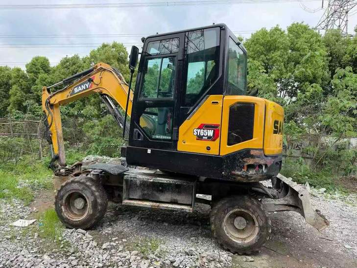Buy Sany SY65C Used Excavator / 1
