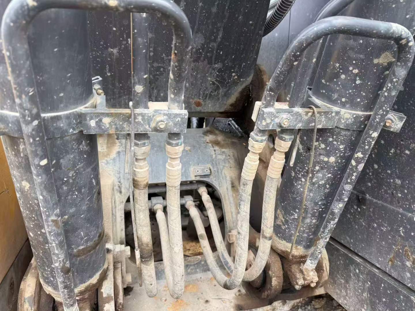 Buy Volvo L120E Used Excavator / 6