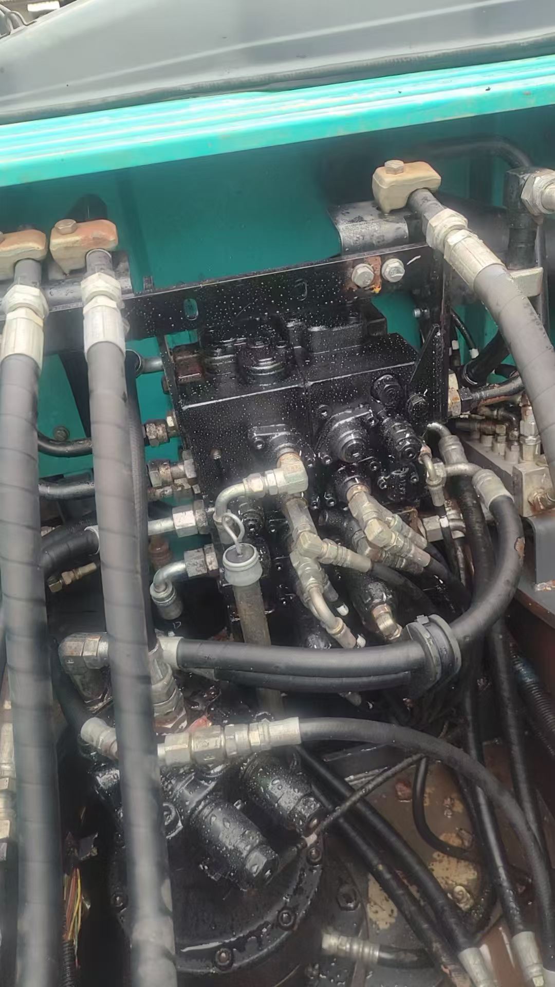 Buy Kobelco SK17SR Used Excavator / 9