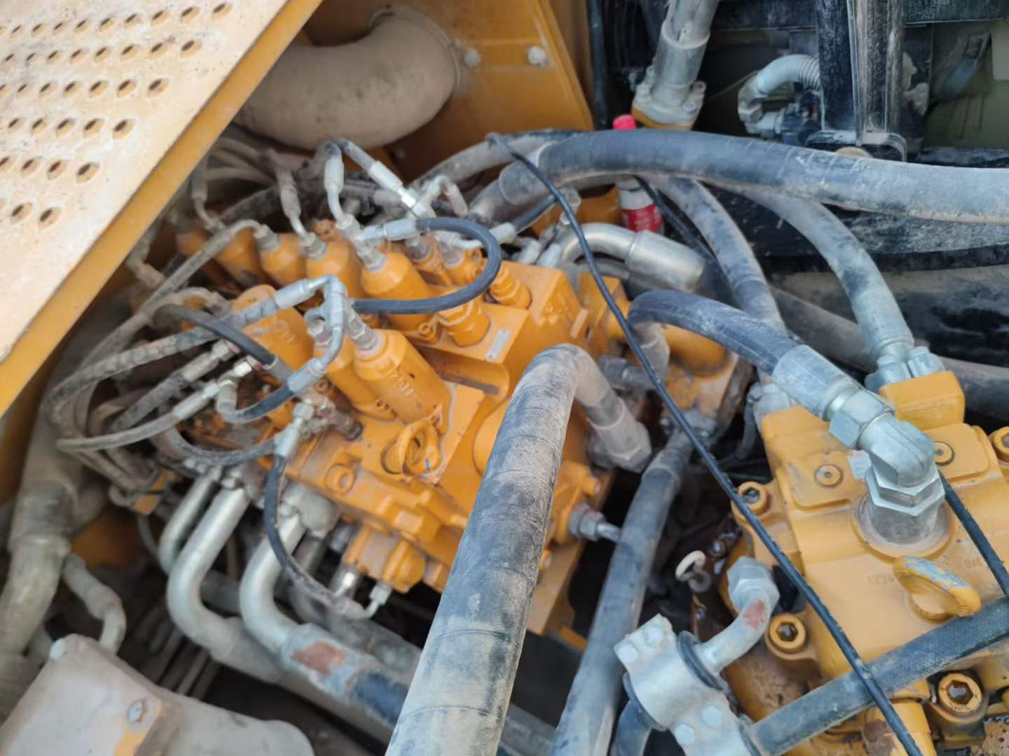 Buy Sany SY550H Used Excavator / 5