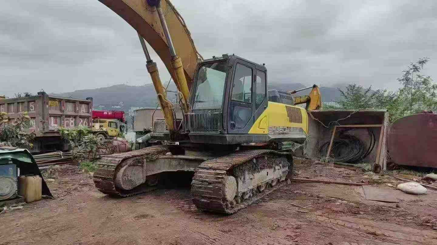 Buy Sumitomo SH360-5 Used Excavator / 2