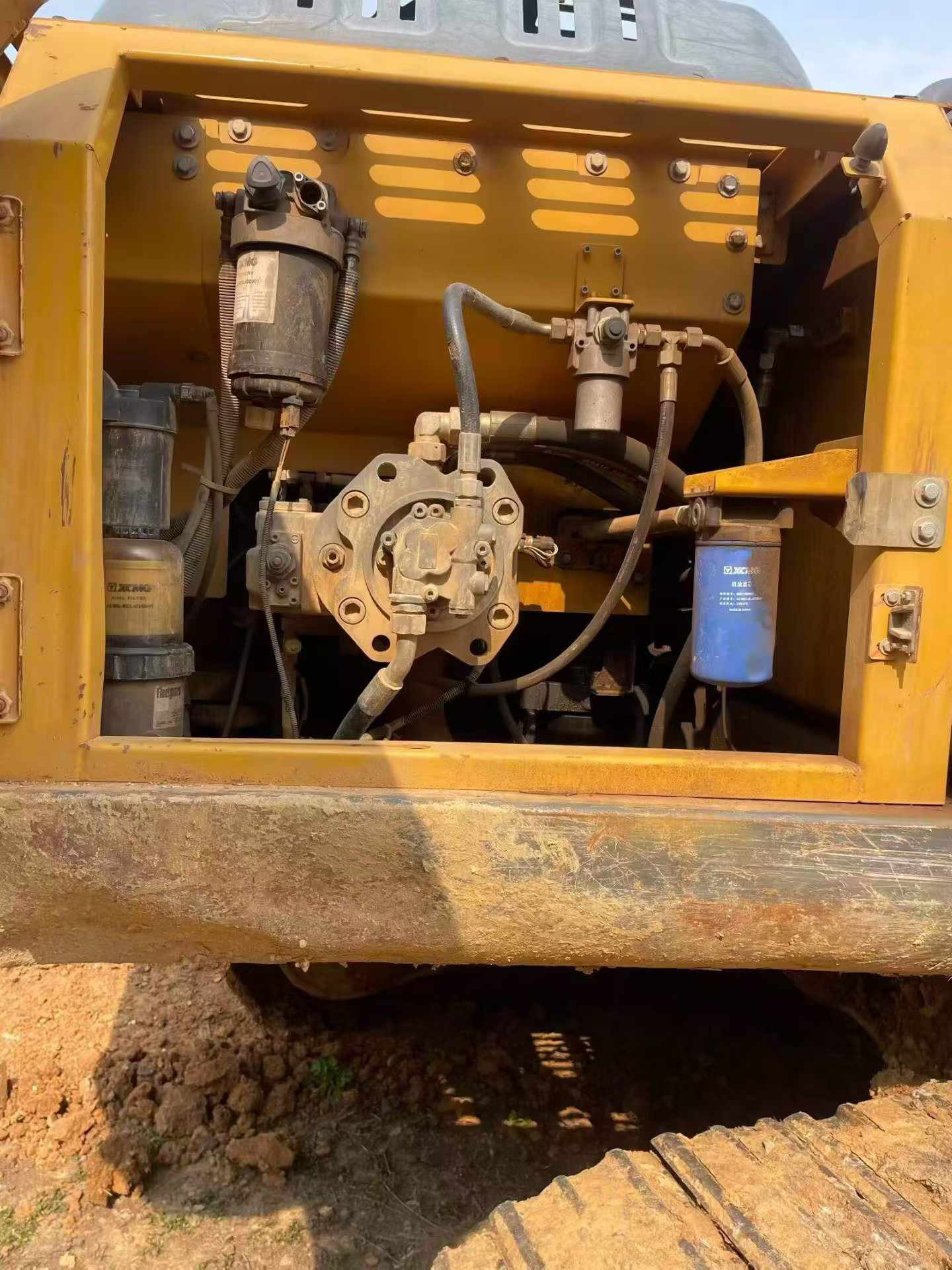 Buy XCMG XE200 Used Excavator / 5