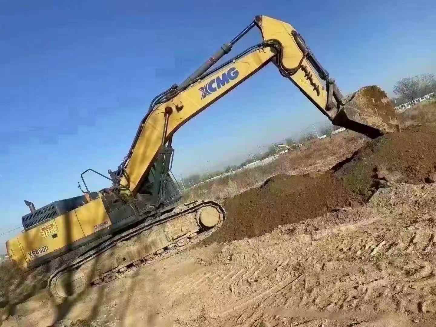 Buy XCMG XE490D Used Excavator / 3