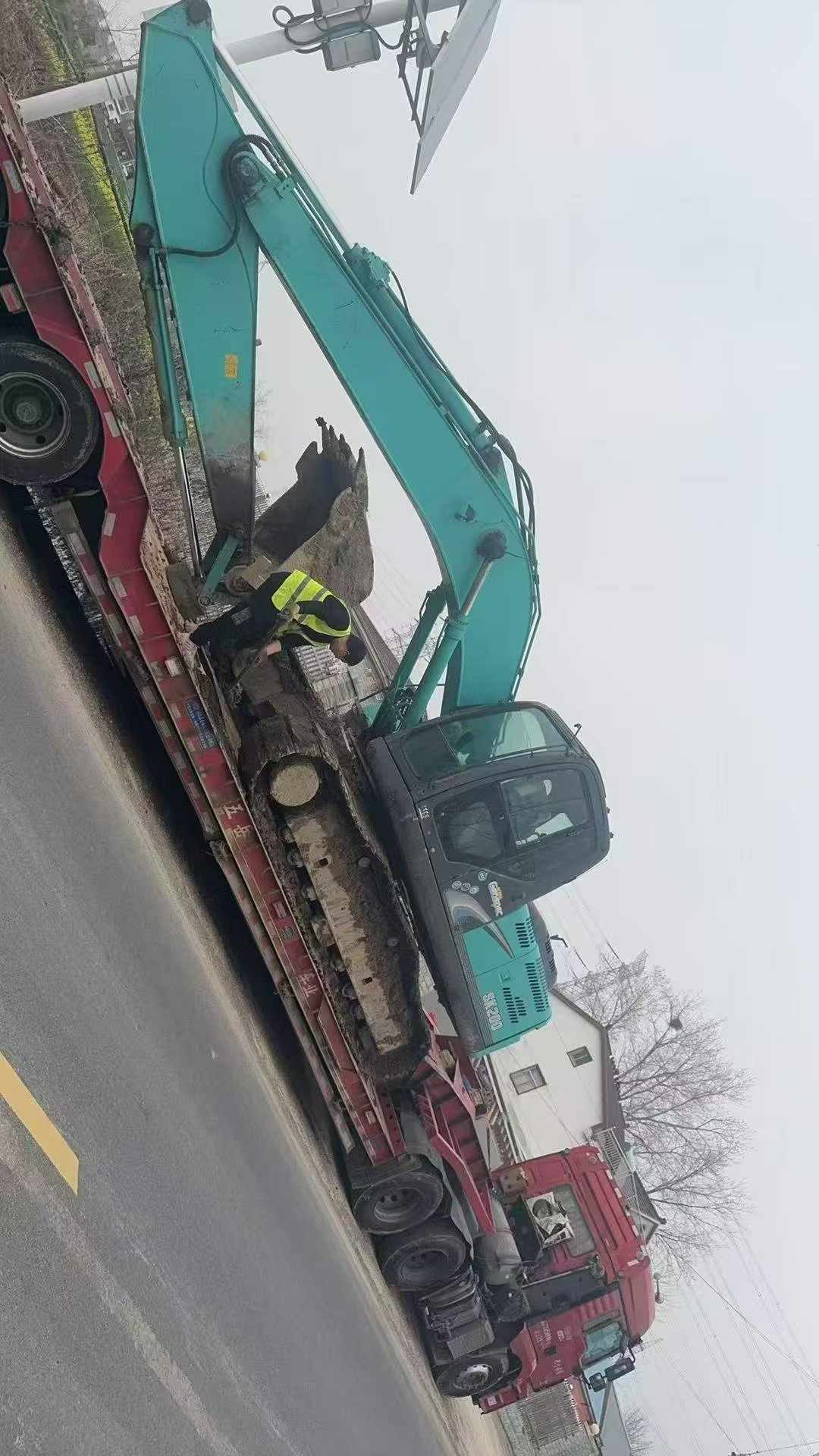 Buy Kobelco SK200-2 Used Excavator / 9