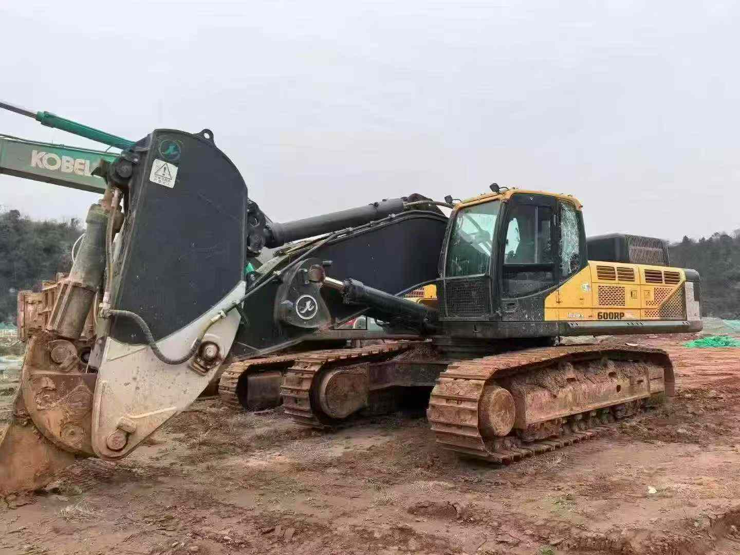 Buy Hyundai R600BKVS Used Excavator / 5