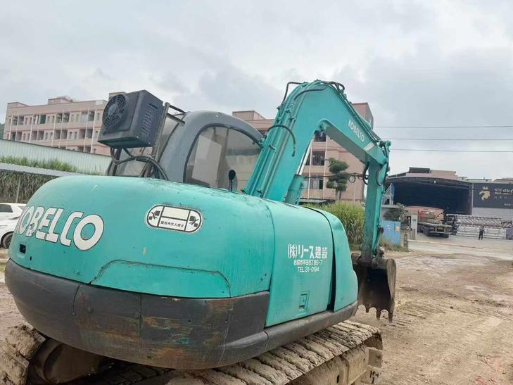Buy Kobelco SK60-5.5 Used Excavator / 1