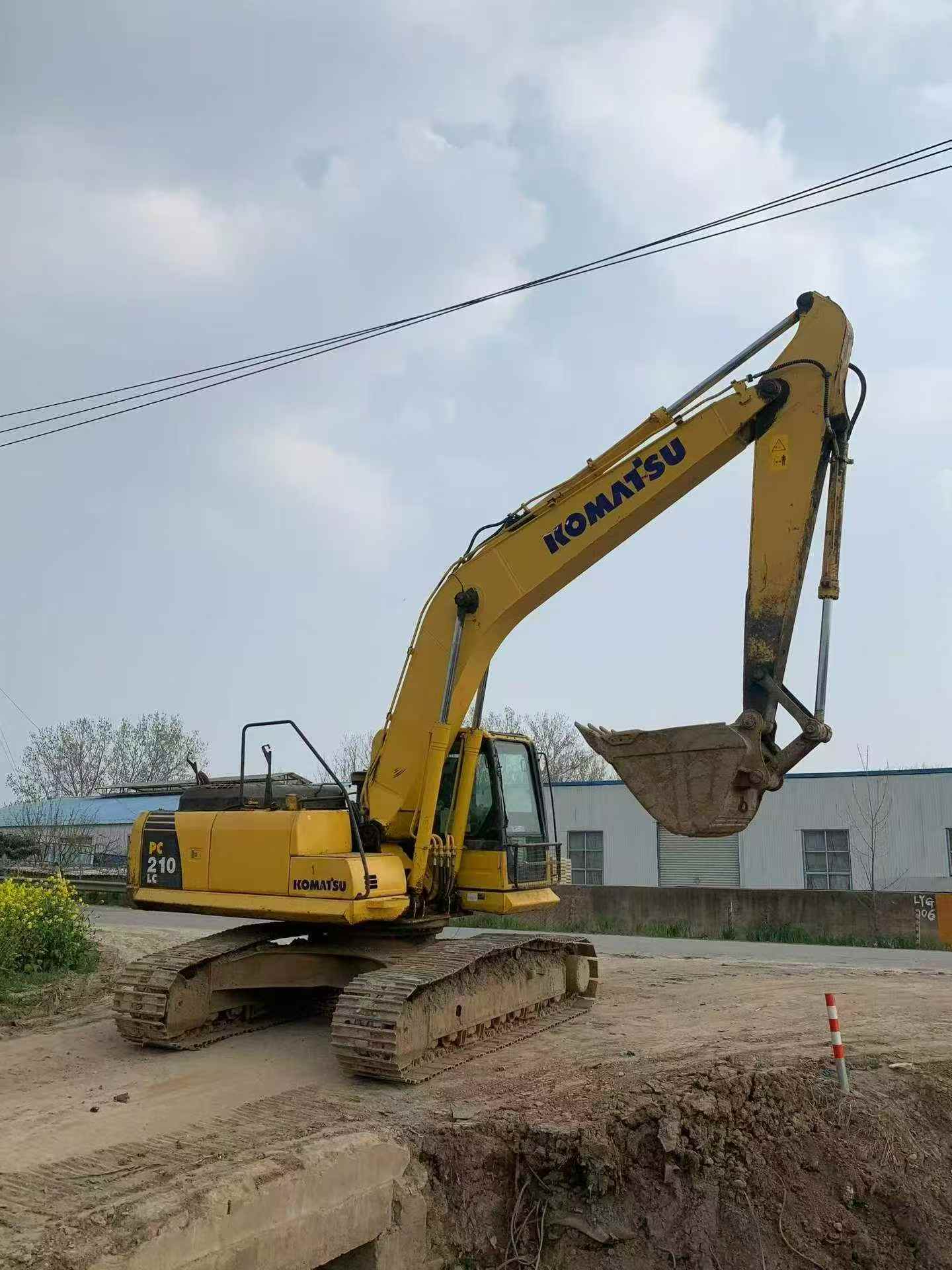Buy Komatsu PC210LC-8 Used Excavator / 5