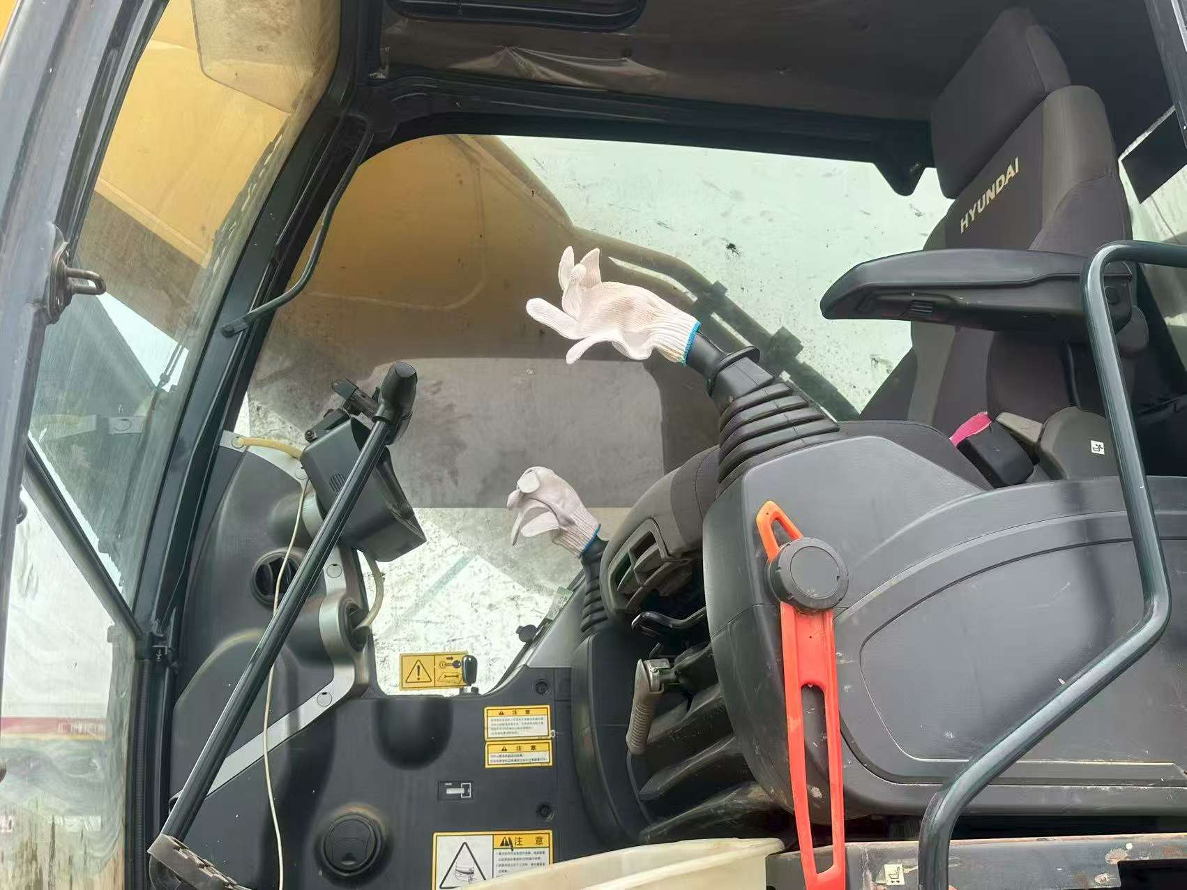 Buy Hyundai R385LVS Used Excavator / 7