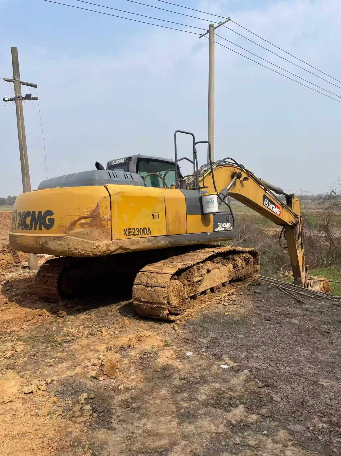 Buy XCMG XE200 Used Excavator / 3