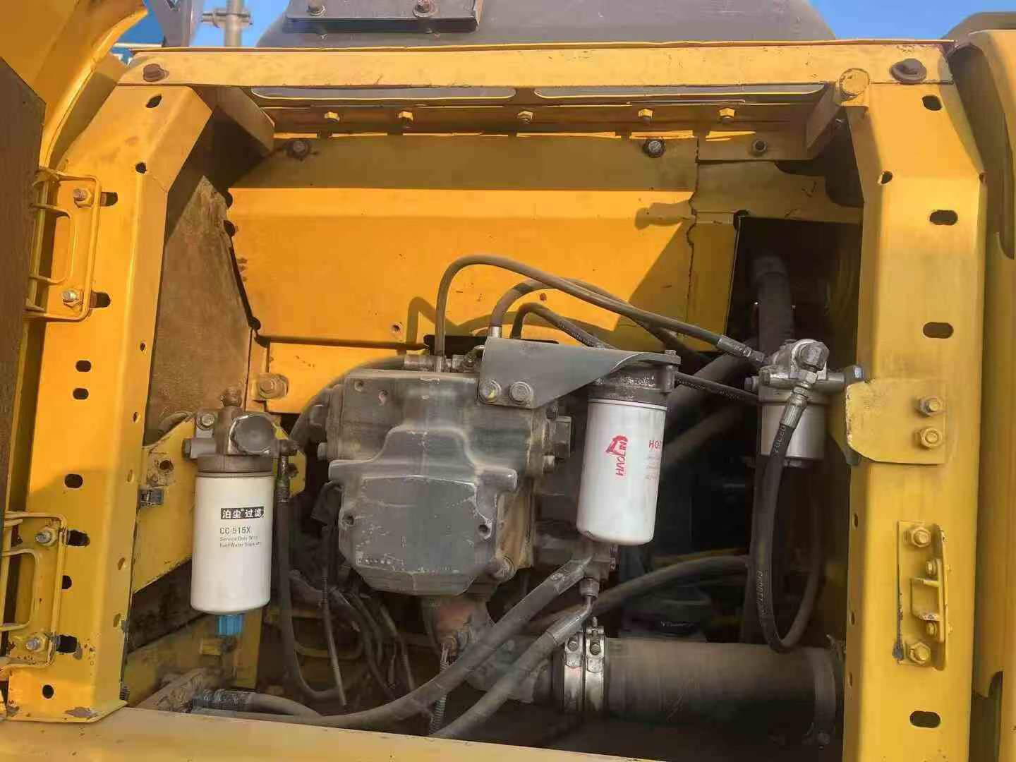 Buy Komatsu PC220-8 Used Excavator / 8