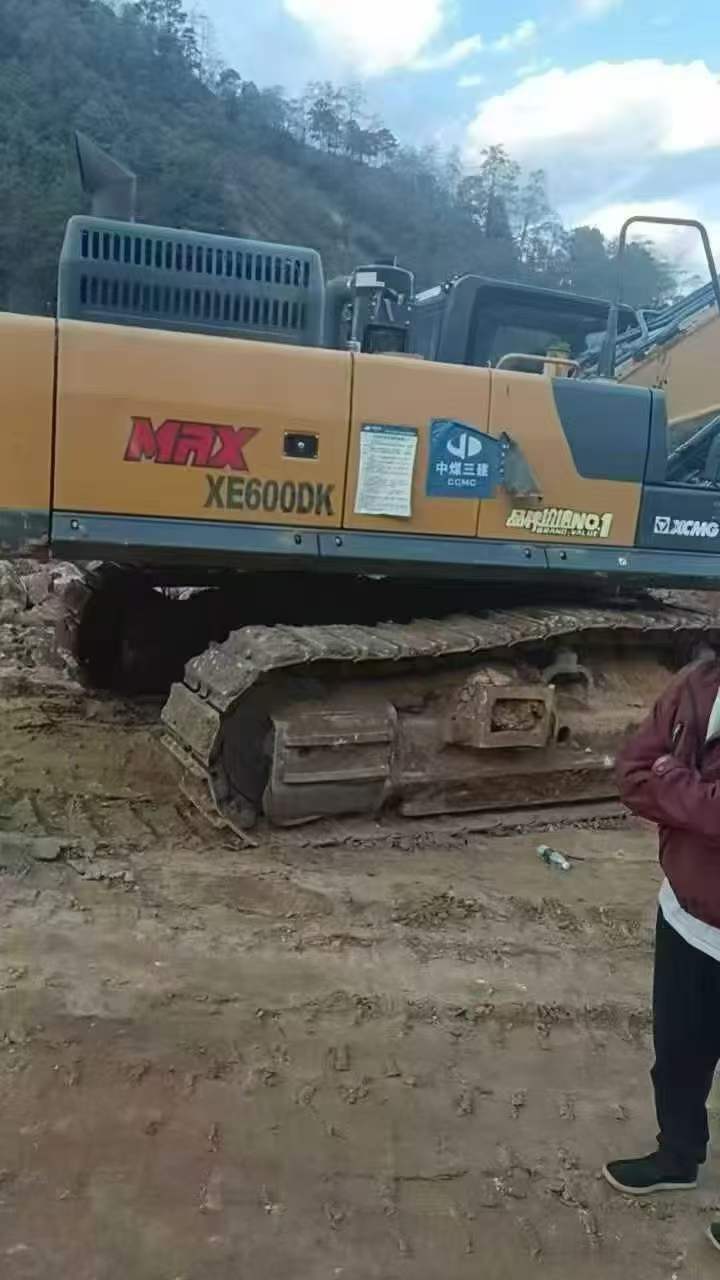 Buy XCMG XE550DK Used Excavator / 8