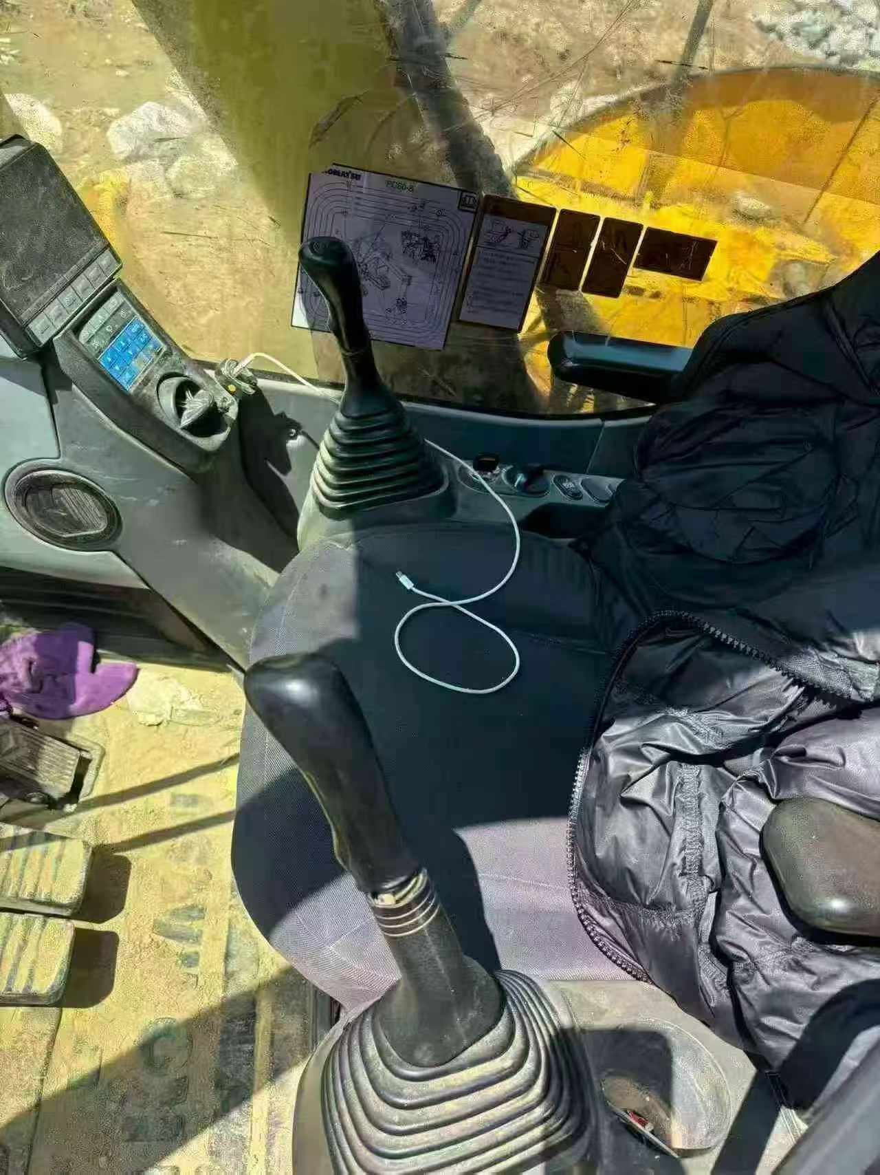 Buy Komatsu PC60-8 Used Excavator / 9