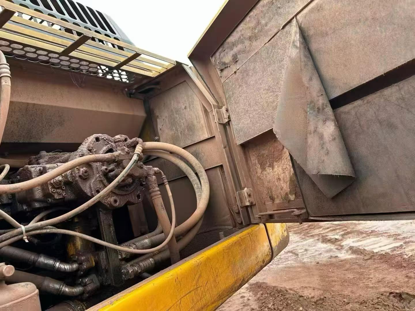 Buy Kato HD1430V Used Excavator / 5 Buy Kato HD1430V Used Excavator / 5