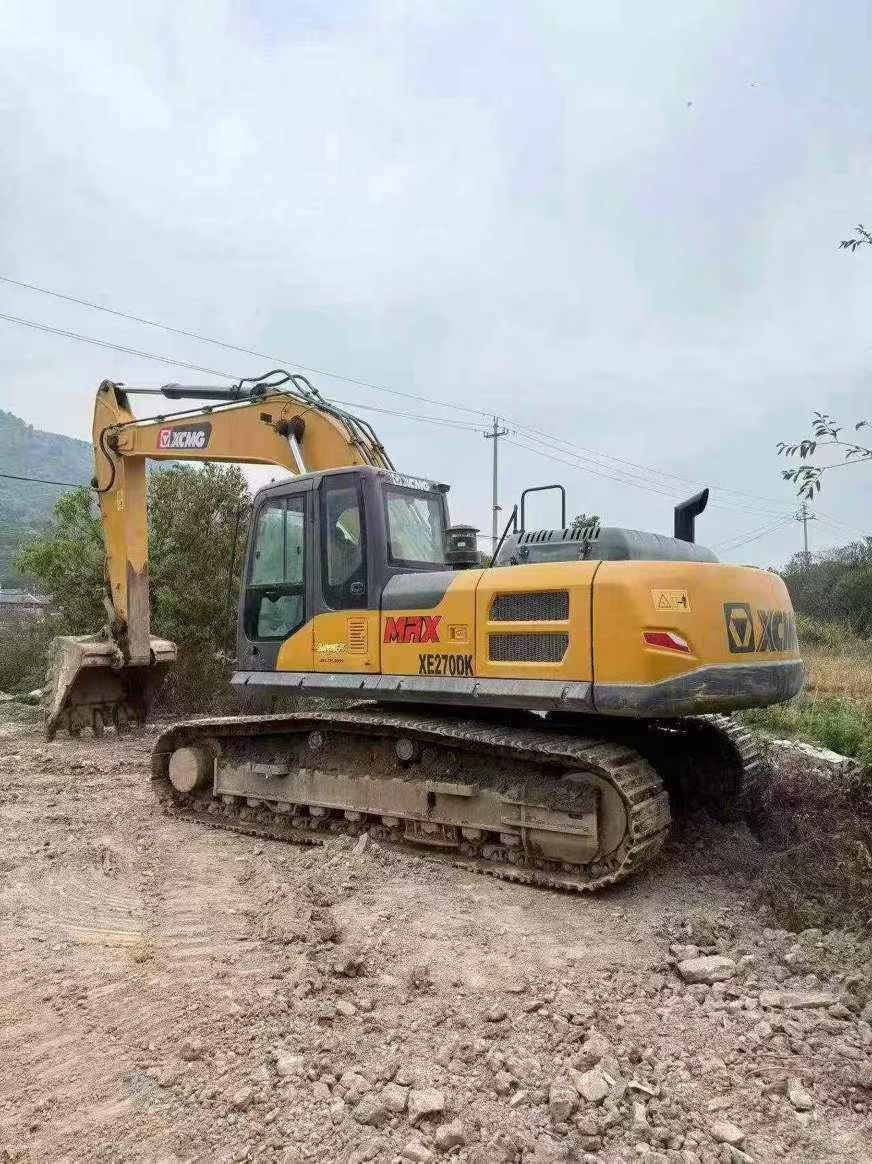 Buy XCMG XE270DK Used Excavator / 2