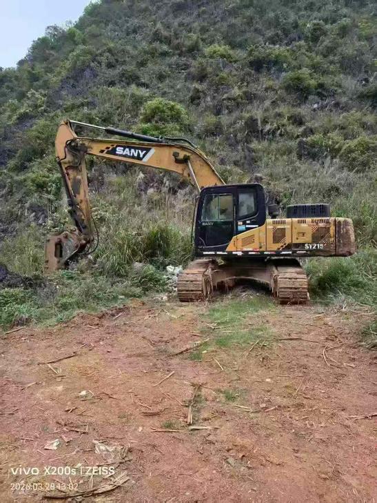 Buy Sany SY215C Used Excavator / 1