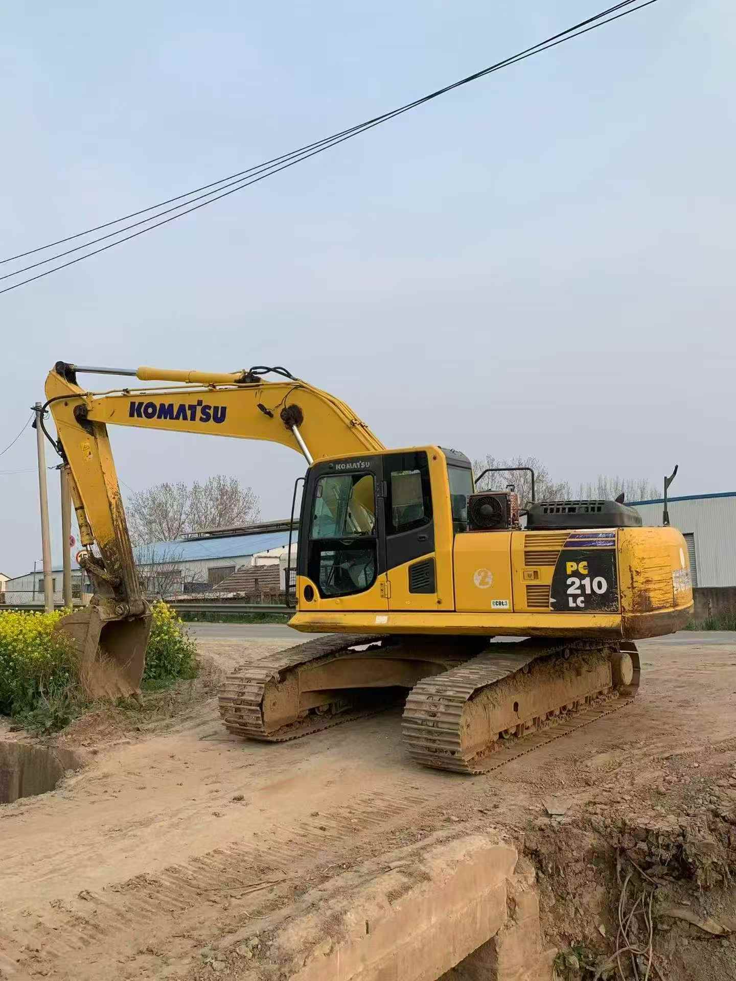 Buy Komatsu PC210LC-8 Used Excavator / 3