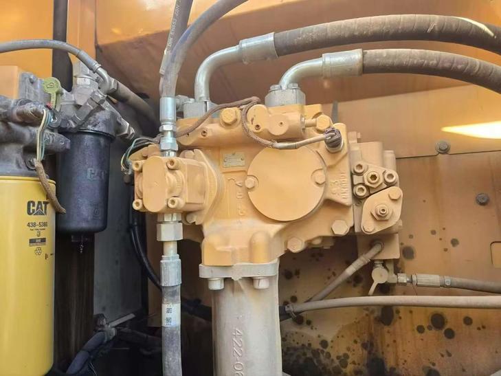 Buy Caterpillar 330B Used Excavator / 1