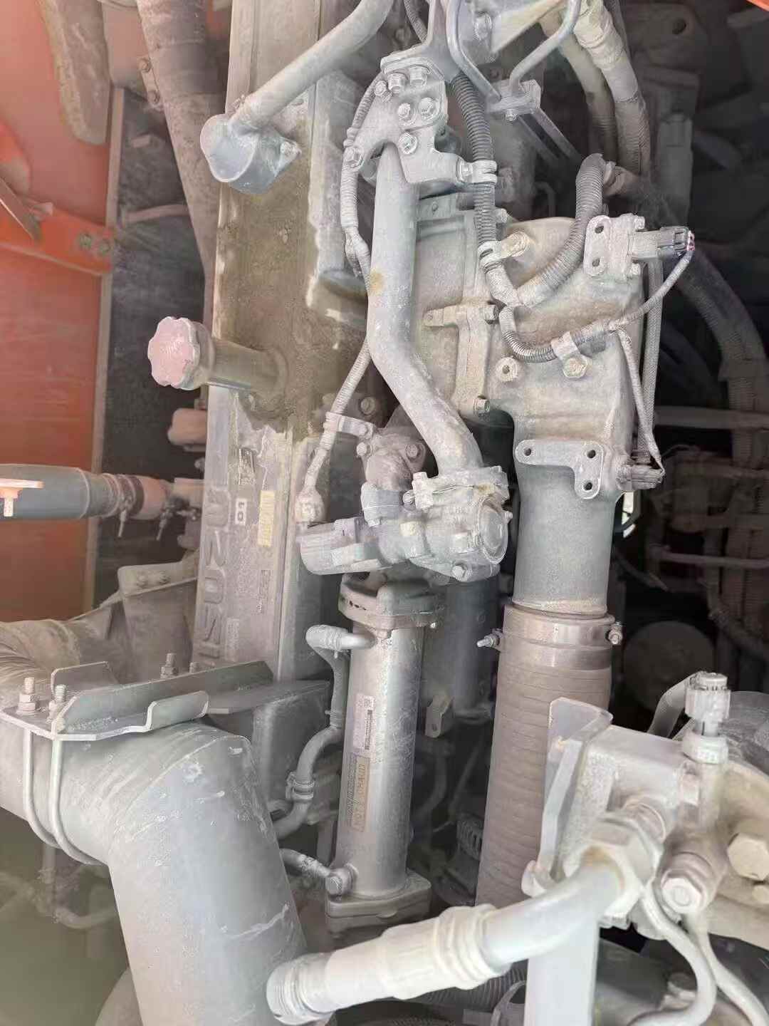 Buy Hitachi ZX890LCH-5A Used Excavator / 4