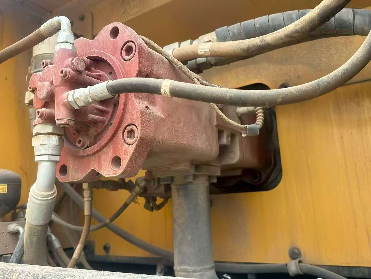 Buy Hyundai R385LVS Used Excavator / 8