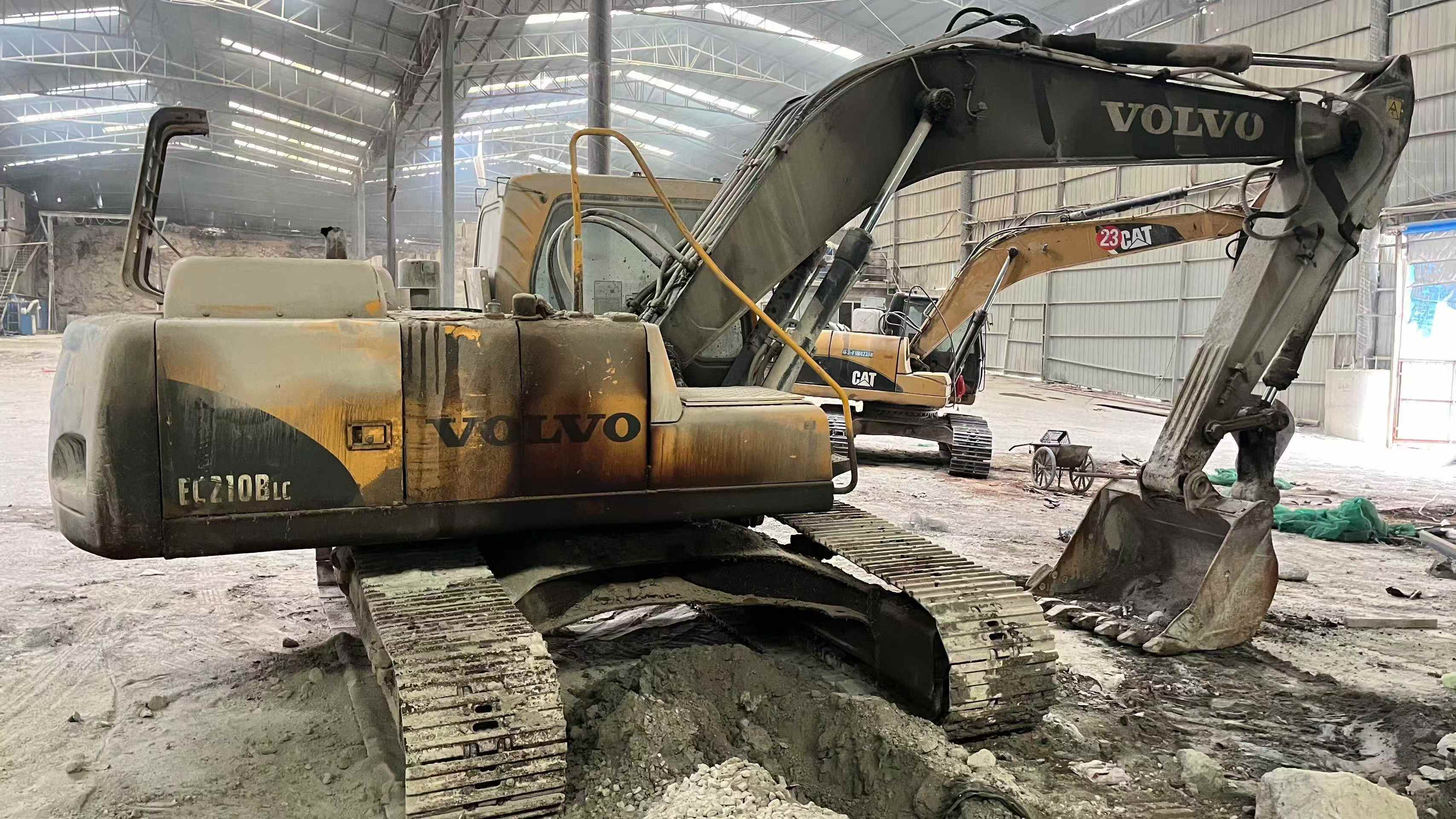 Buy Volvo EC210B Used Excavator / 2