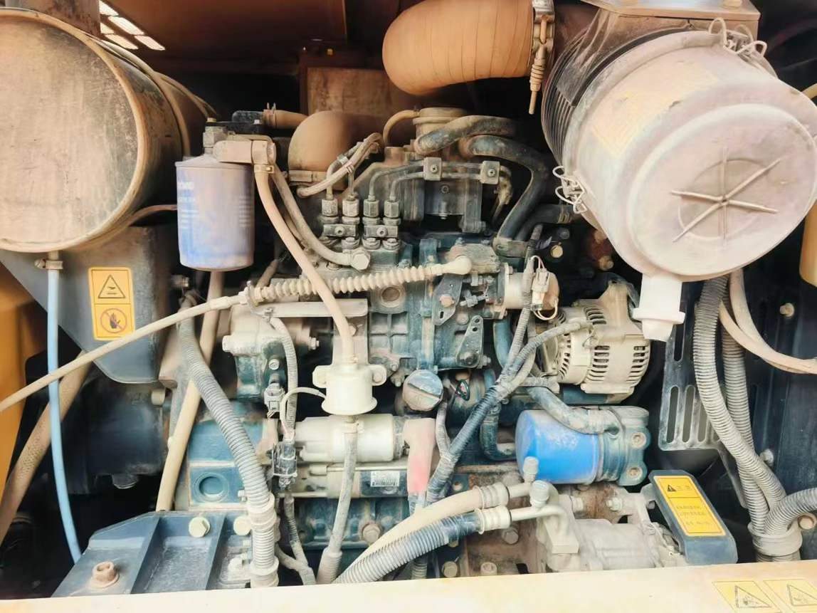 Buy XCMG XE75C Used Excavator / 4