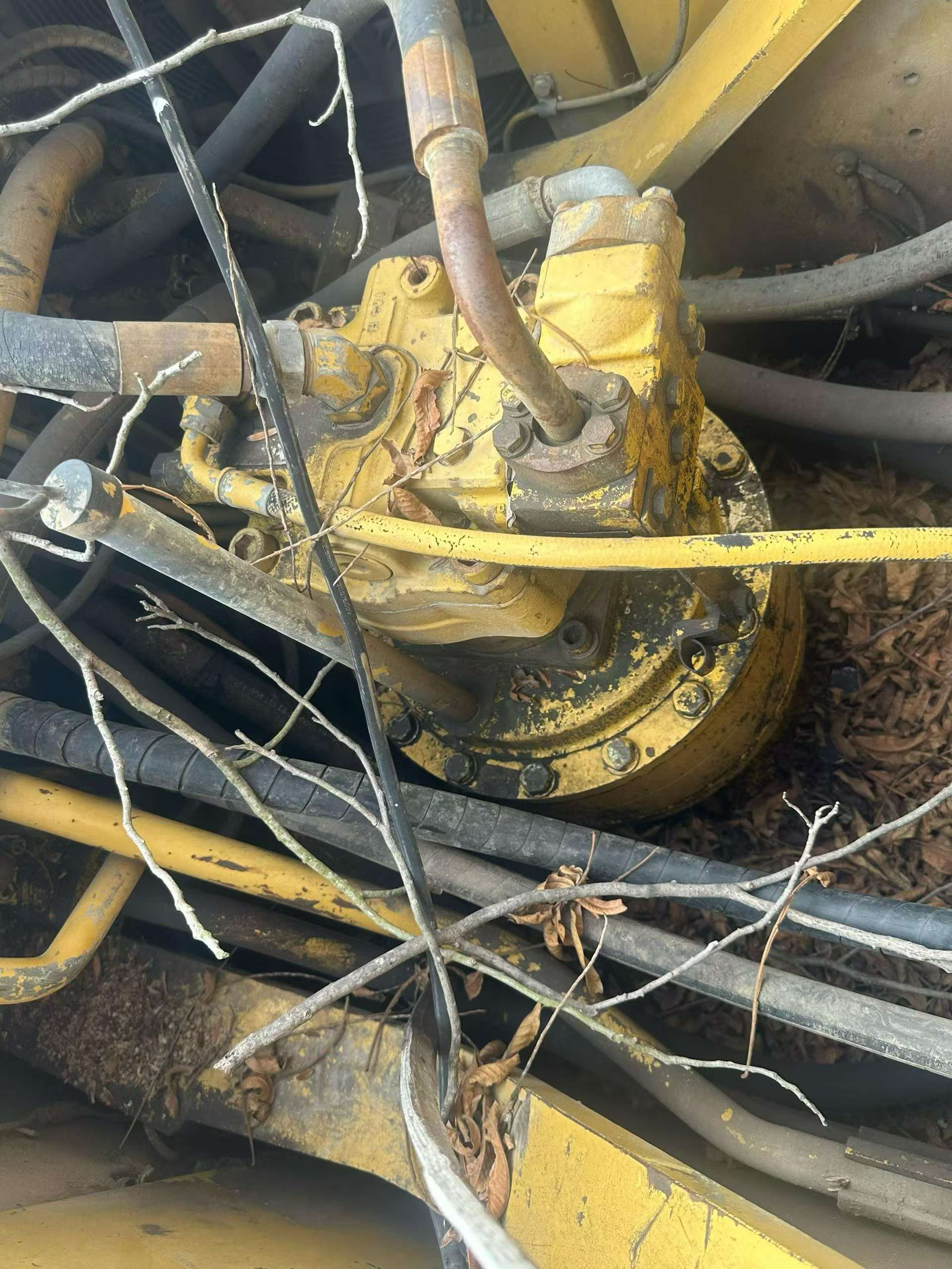 Buy Caterpillar 325B Used Excavator / 5