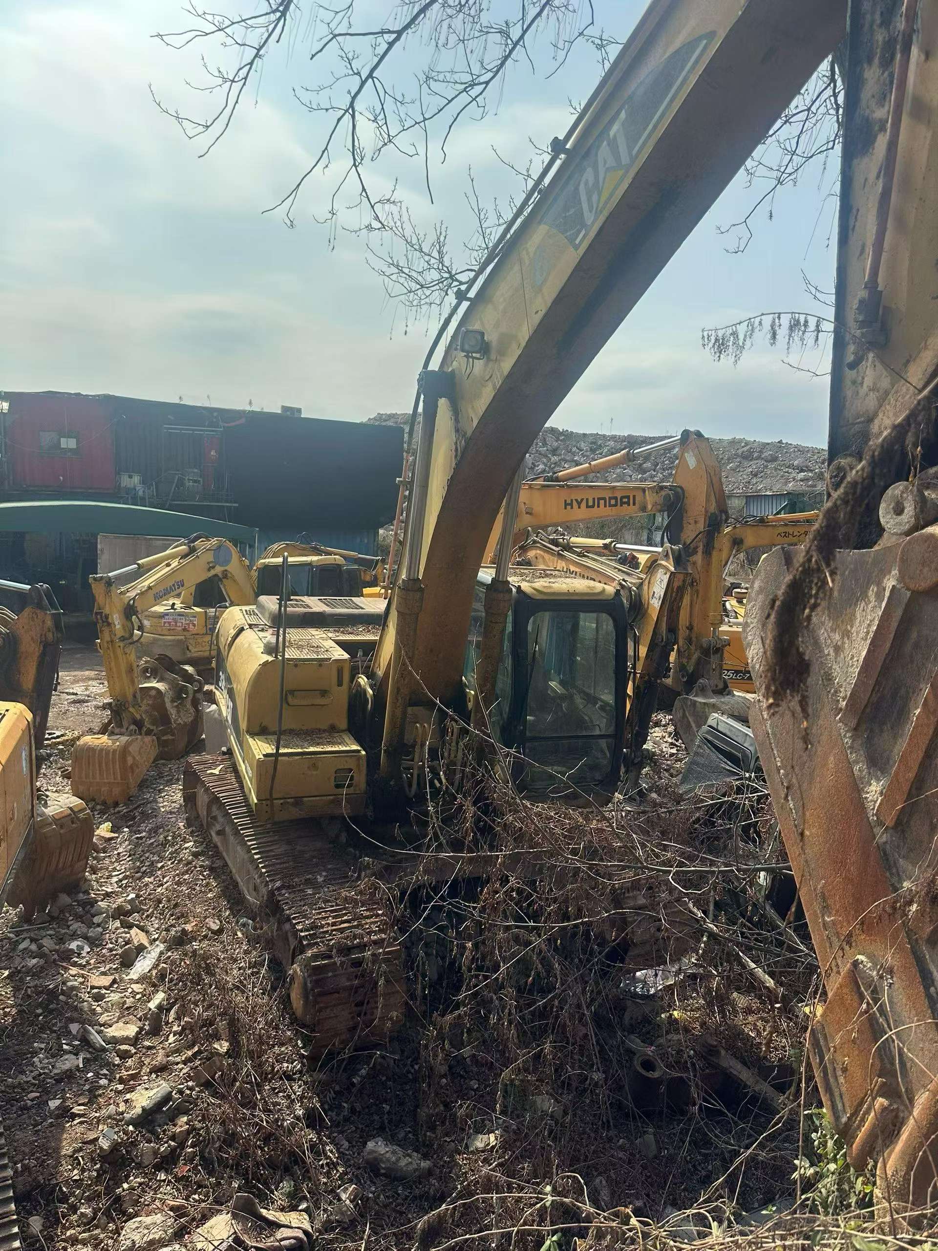 Buy Caterpillar 325B Used Excavator / 8