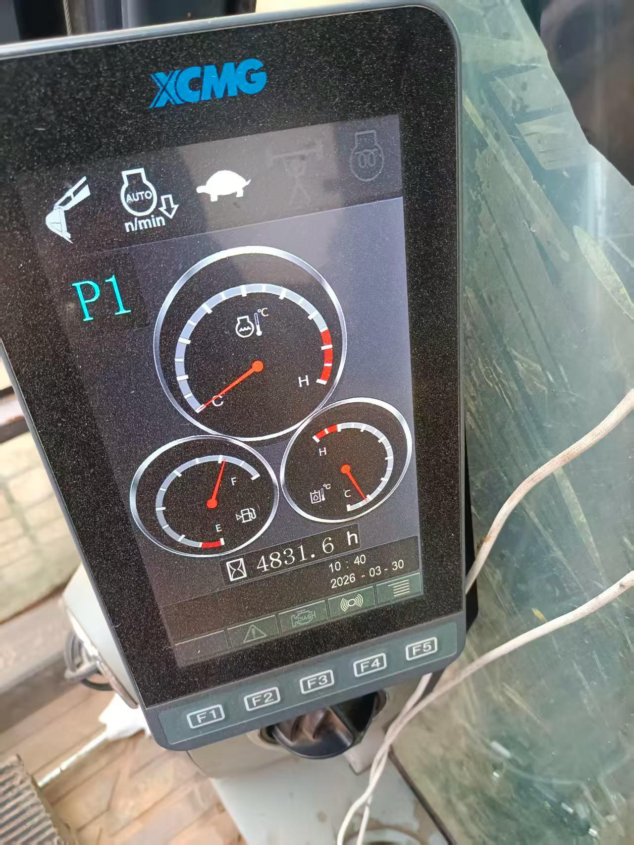 Buy XCMG XE245D Used Excavator / 8