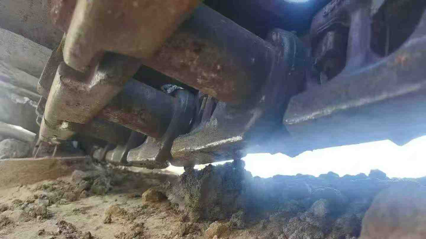 Buy Hitachi EX250-5 Used Excavator / 4