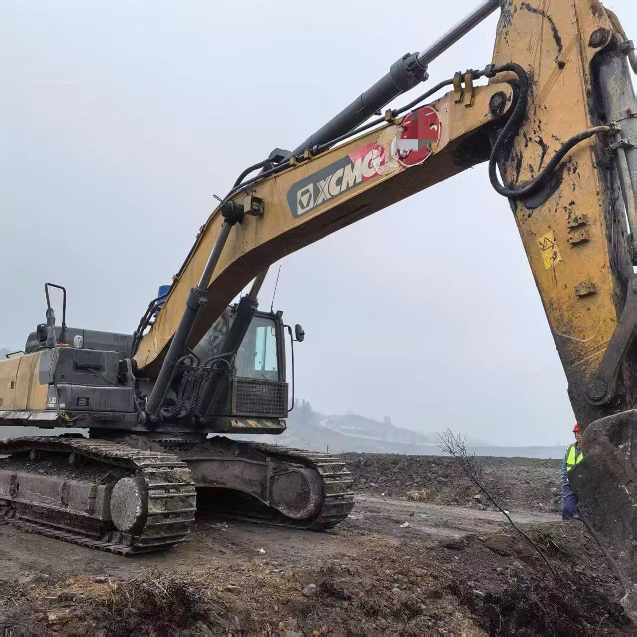 Buy XCMG XE490D Used Excavator / 2