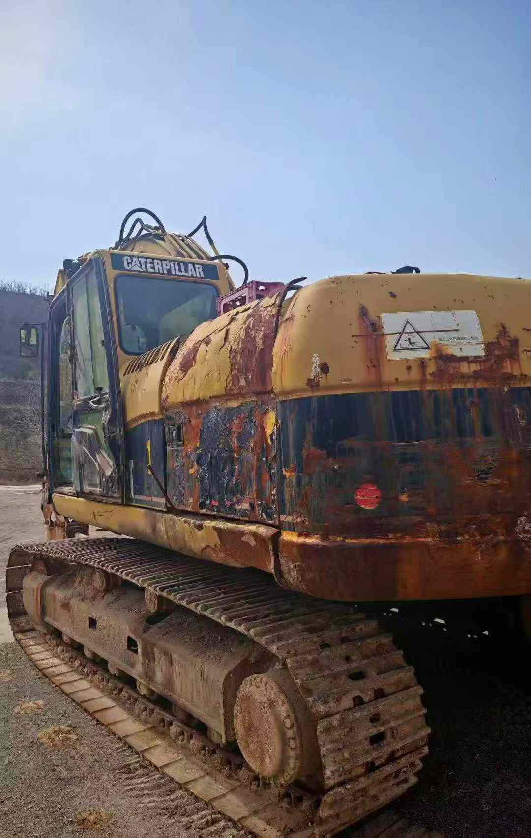 Buy Caterpillar 325C Used Excavator / 4