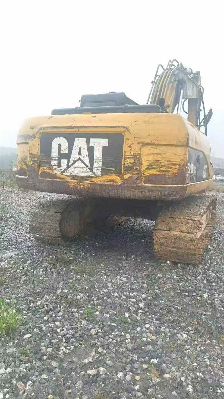 Buy Caterpillar 320DGC Used Excavator / 2