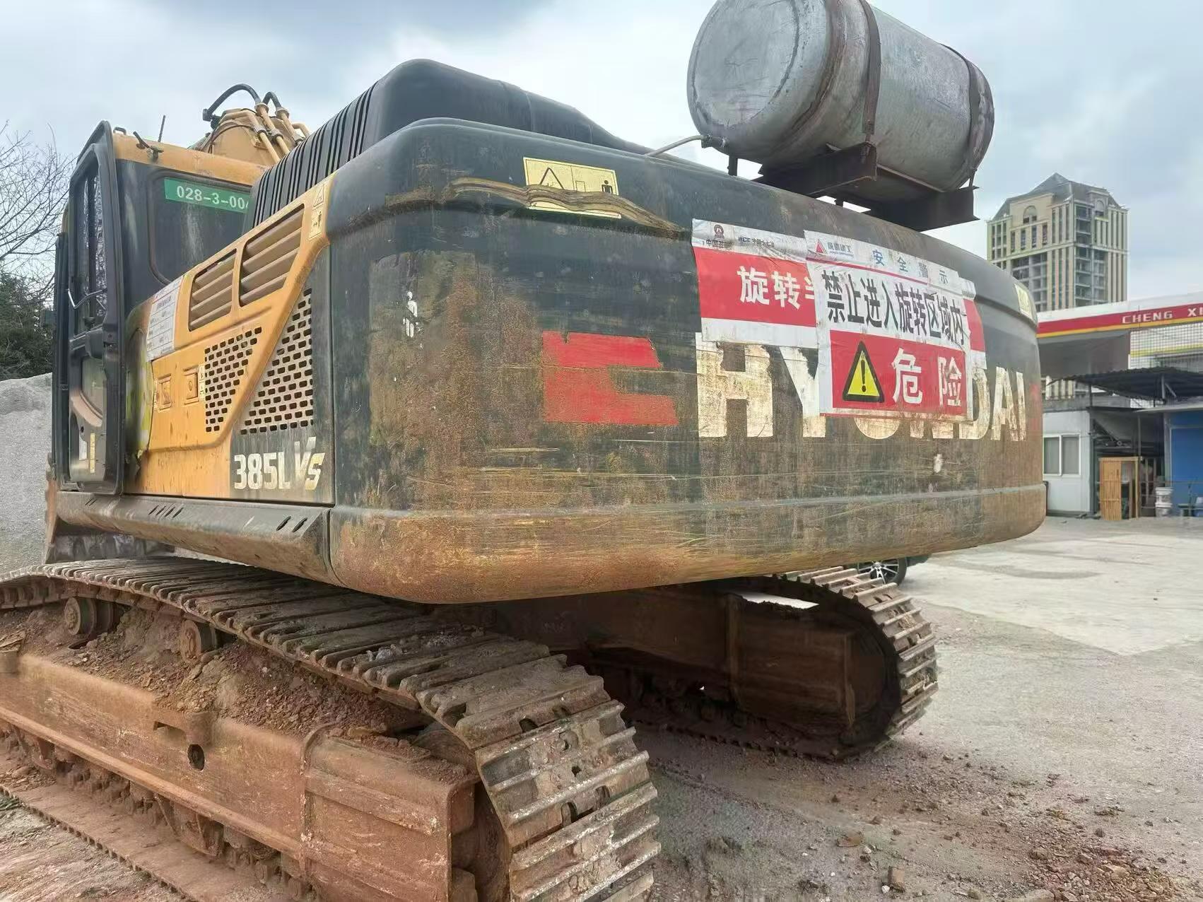 Buy Hyundai R385LVS Used Excavator / 2