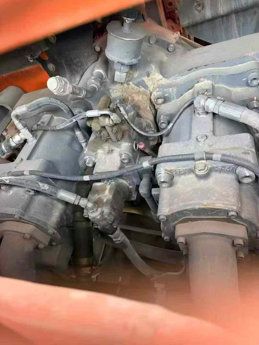 Buy Hitachi ZX890LCH-5A Used Excavator / 2