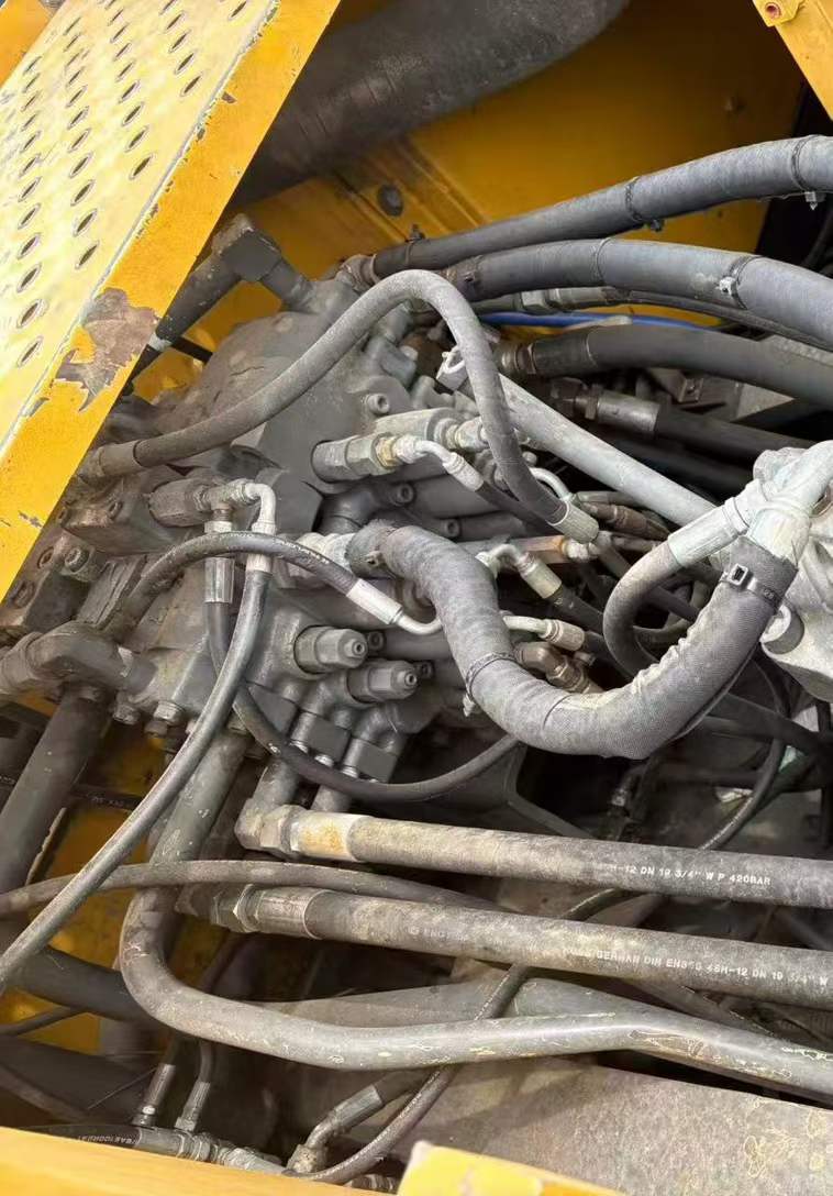 Buy Volvo EC210B Used Excavator / 7