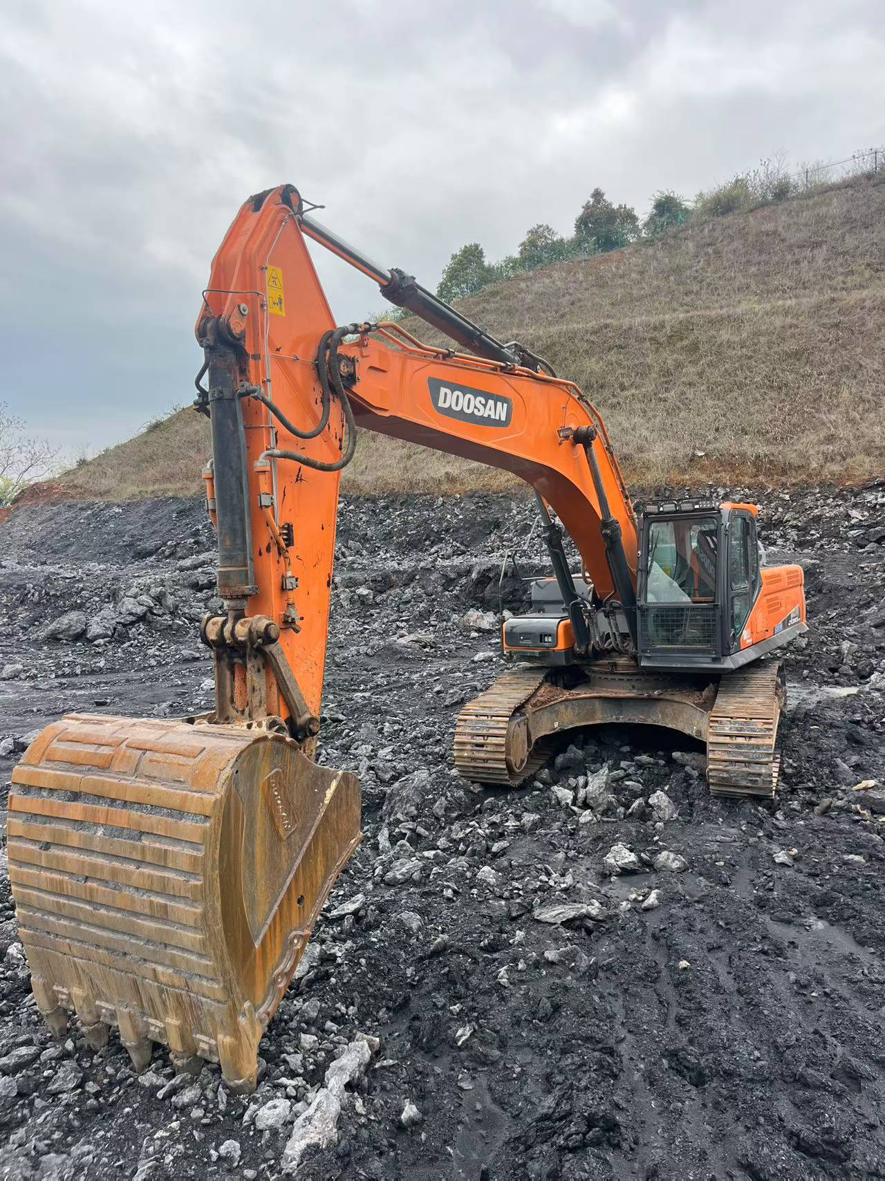 Buy Doosan DX380 Used Excavator / 7