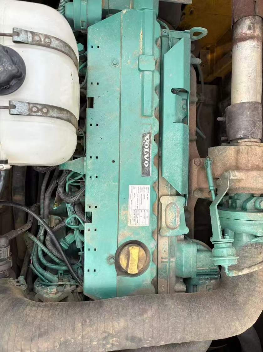 Buy Volvo EC210B Used Excavator / 9