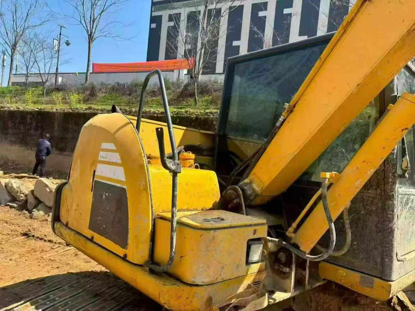 Buy Komatsu PC60-8 Used Excavator / 3