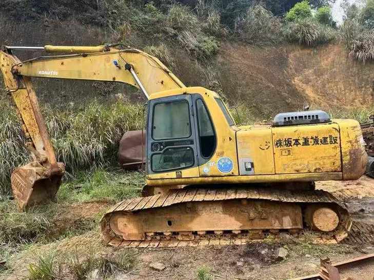 Buy Komatsu PC200-6E Used Excavator / 1