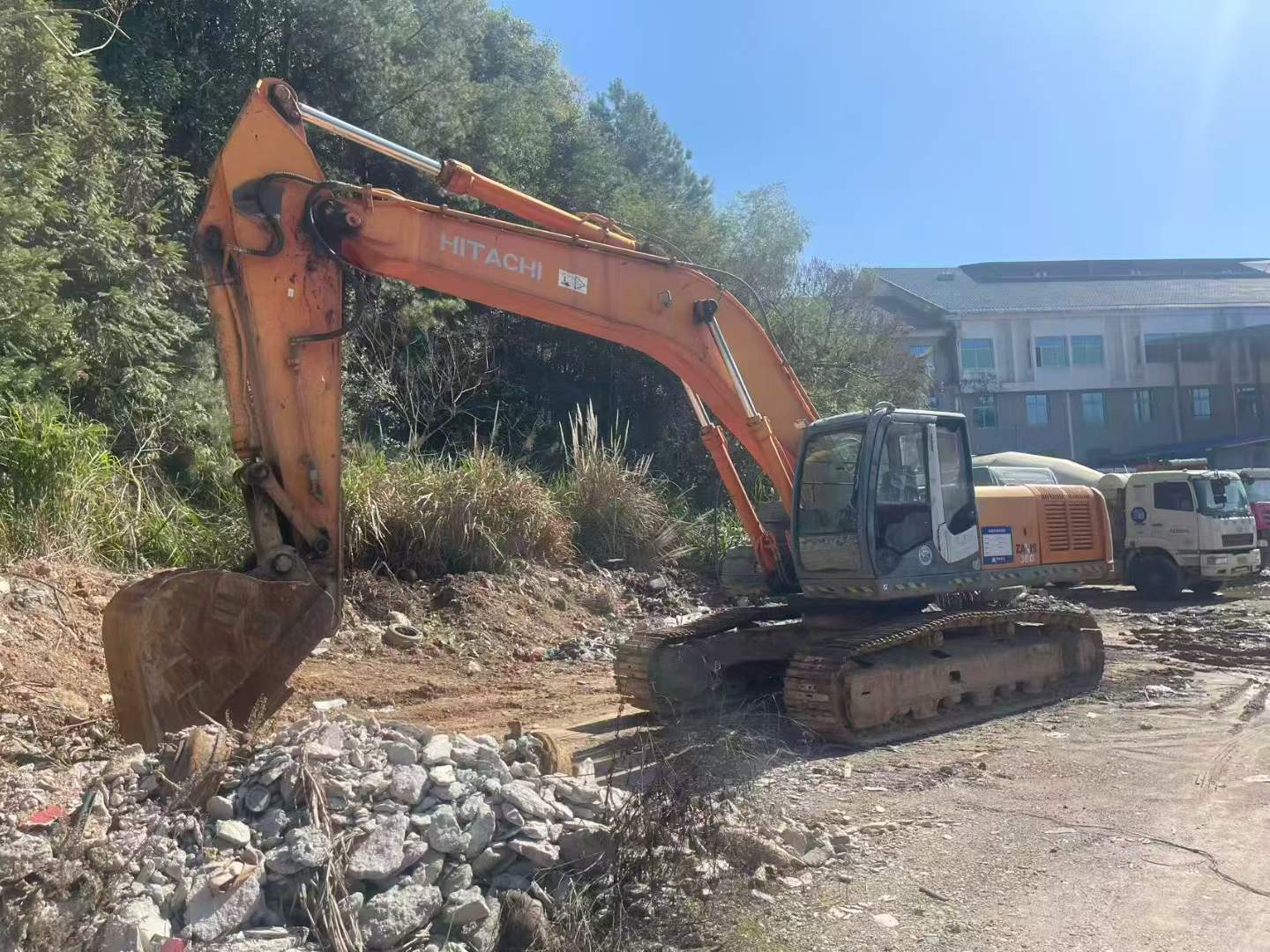 Buy Hitachi EX330 Used Excavator / 2