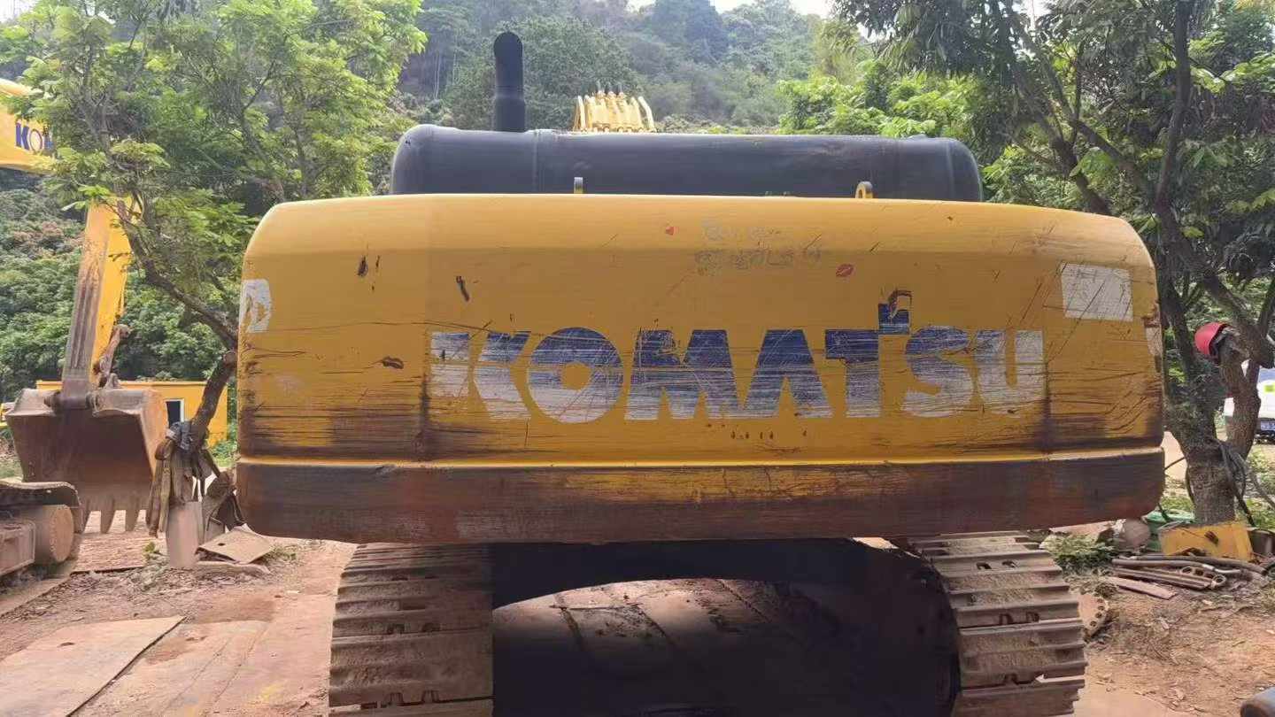 Buy Komatsu PC300-8 Used Excavator / 3