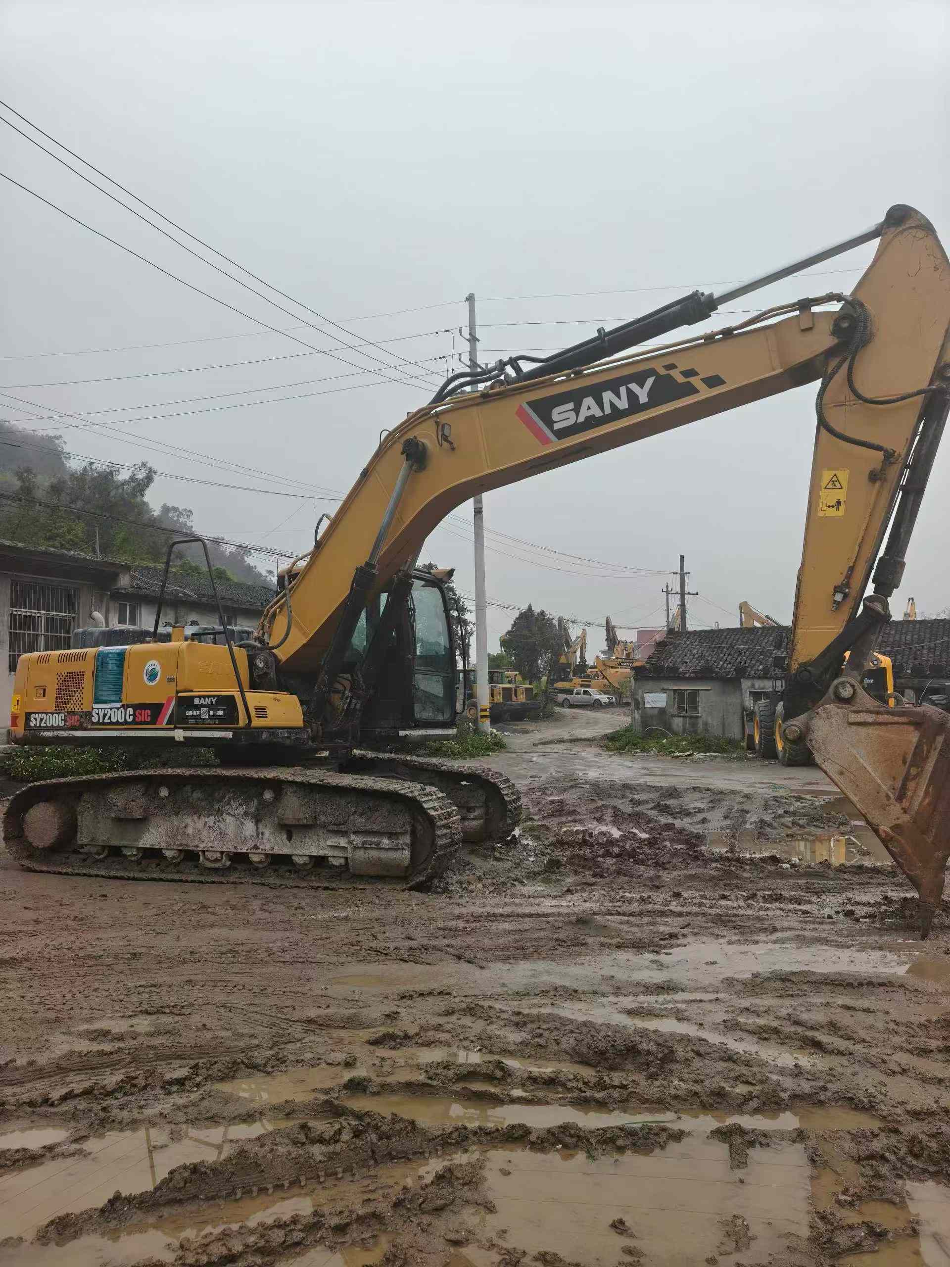 Buy Sany SY200C Used Excavator / 3