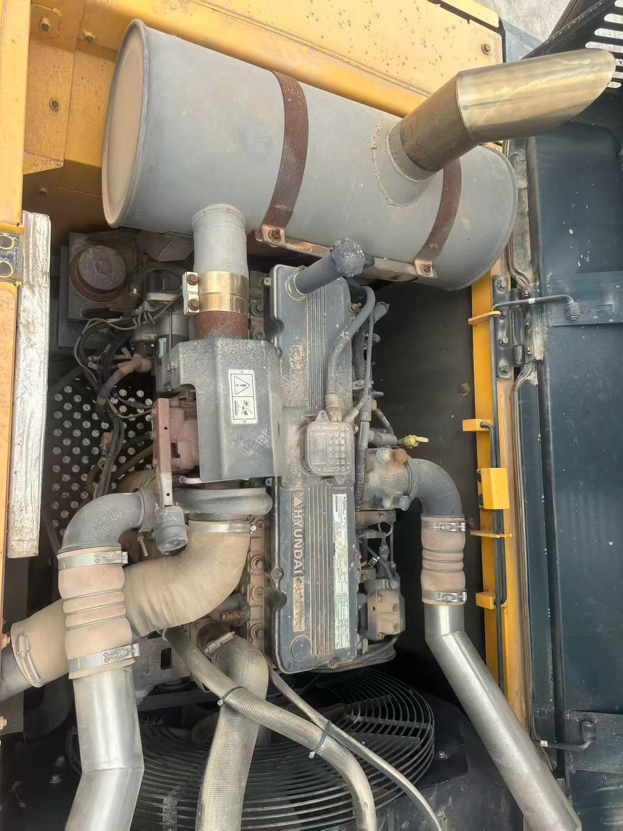 Buy Hyundai R385LVS Used Excavator / 5