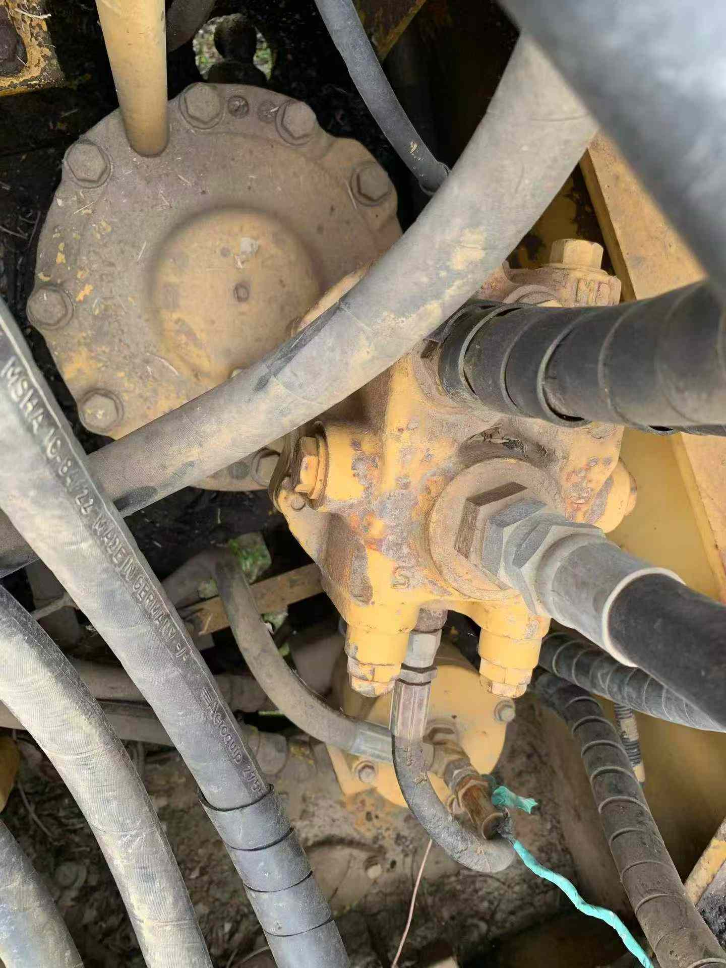 Buy Komatsu PC120-5 Used Excavator / 2