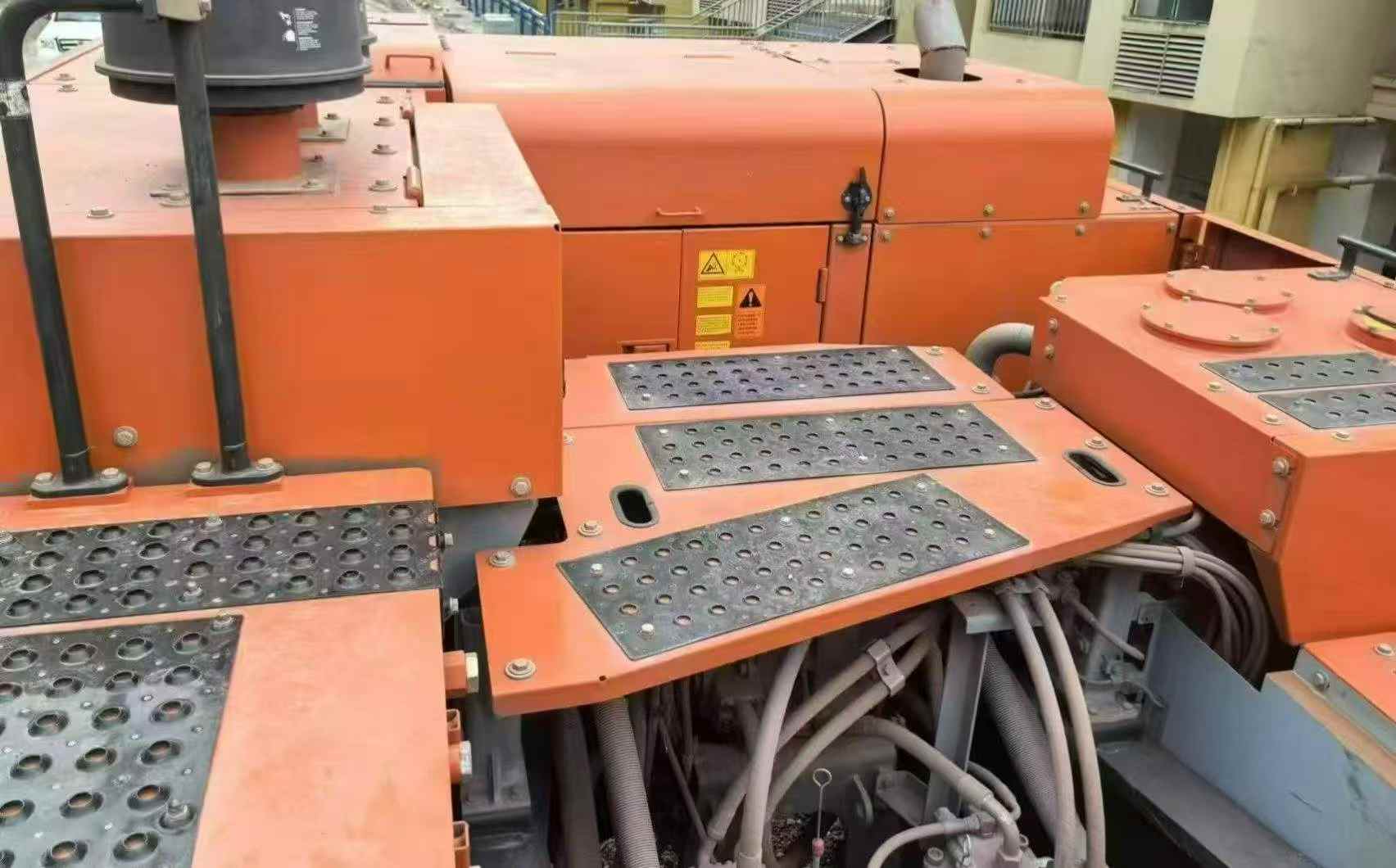 Buy Hitachi ZX890LCH-5A Used Excavator / 9