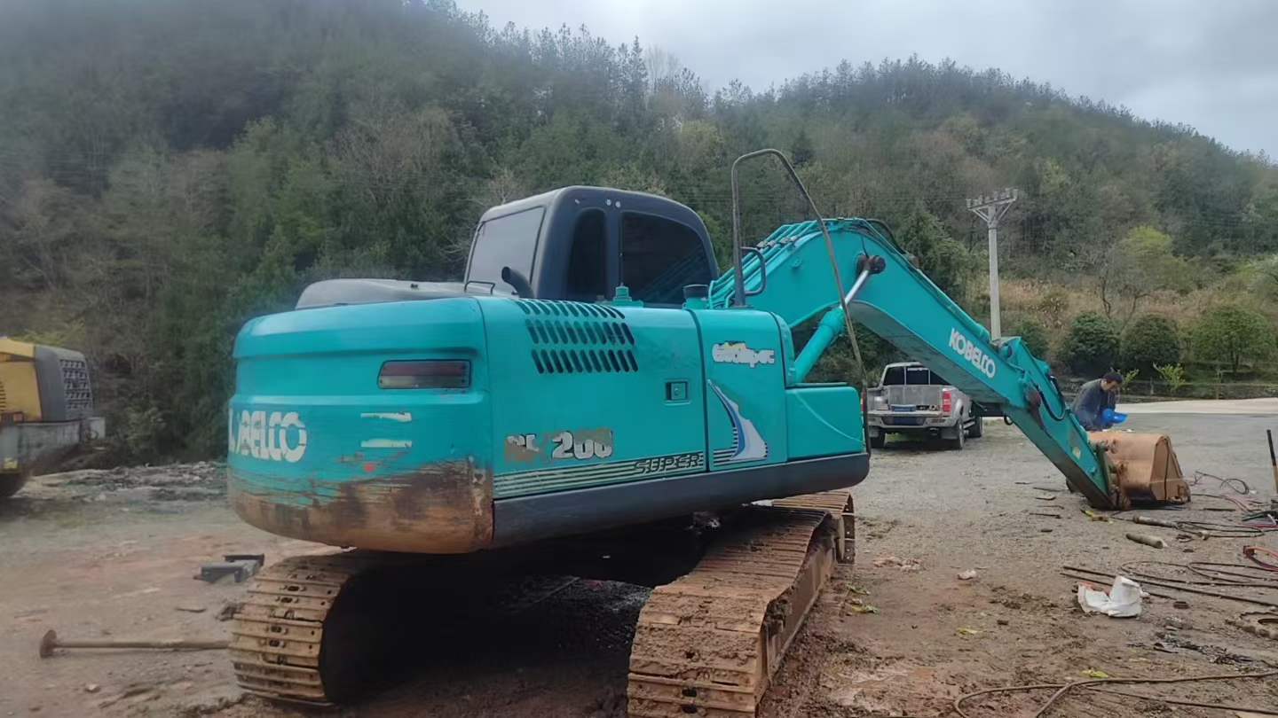 Buy Kobelco SK17SR Used Excavator / 8