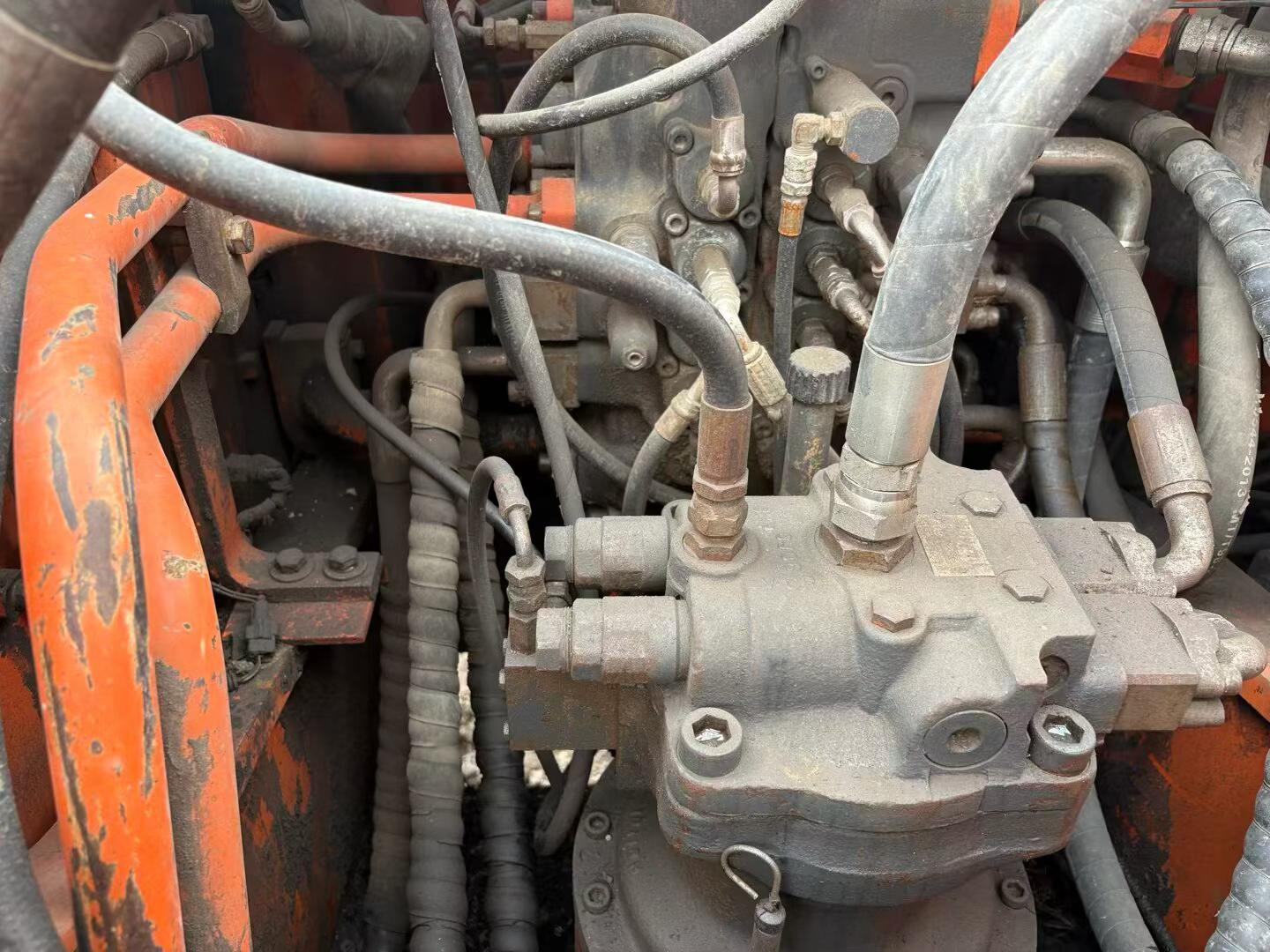 Buy Doosan DH215-9 Used Excavator / 4