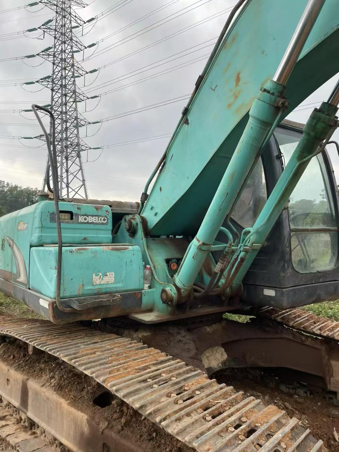 Buy Kobelco SK200-2 Used Excavator / 4